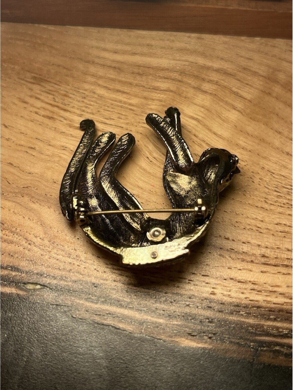 Vintage Metal Rhinestone Leopard Pin - Picture 4 of 4